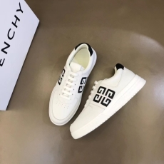 Givenchy Sneakers